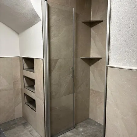 شقة Bergzauber بفرونتن